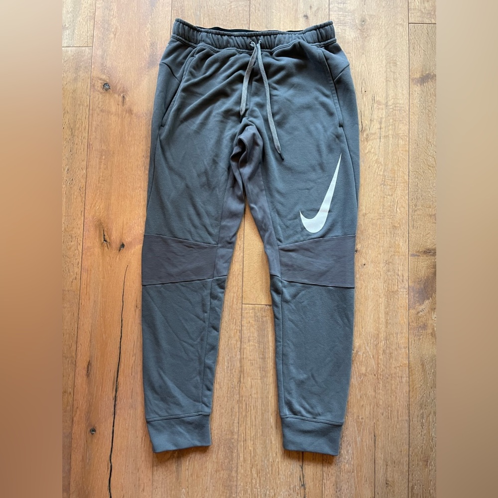 Nike Gray Dri-Fit Tapered Sweatpants Men’s M